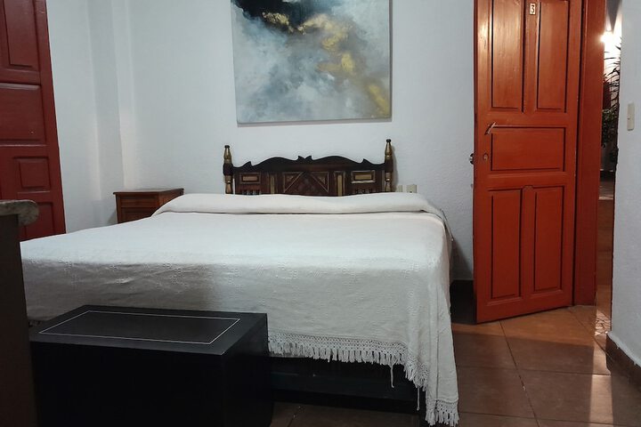 Room 10 of 43