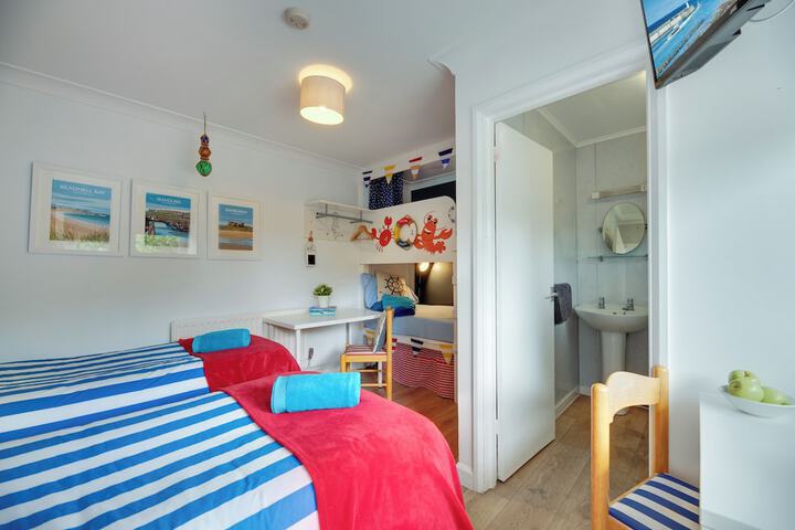Room 7 of 26