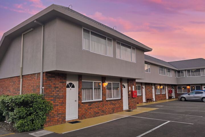Hotel 174 of 175