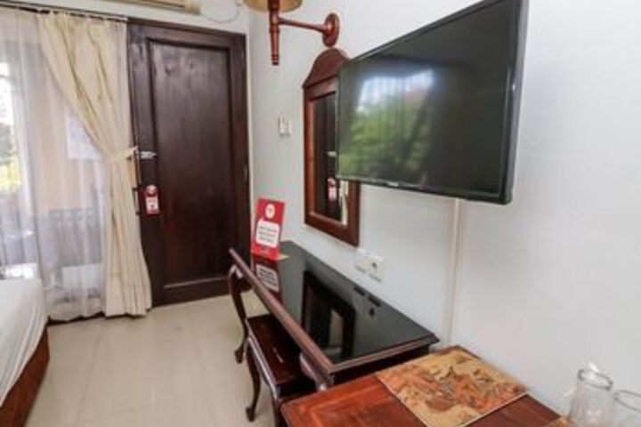 Room 12 of 26
