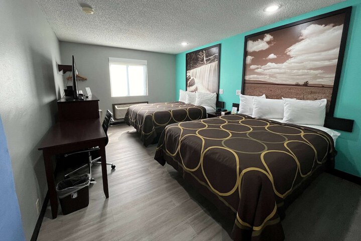 Room 16 of 35