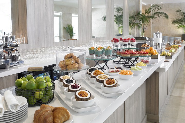 Breakfast buffet