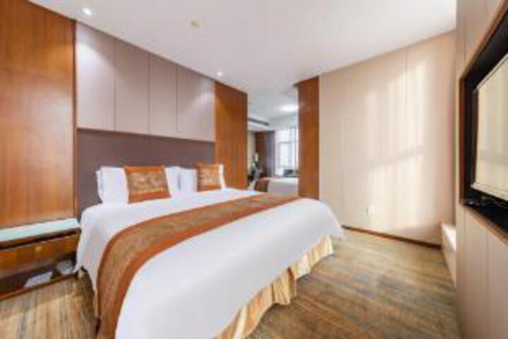 Room 21 of 23