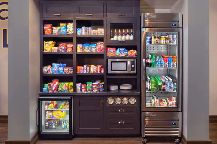 Snack bar