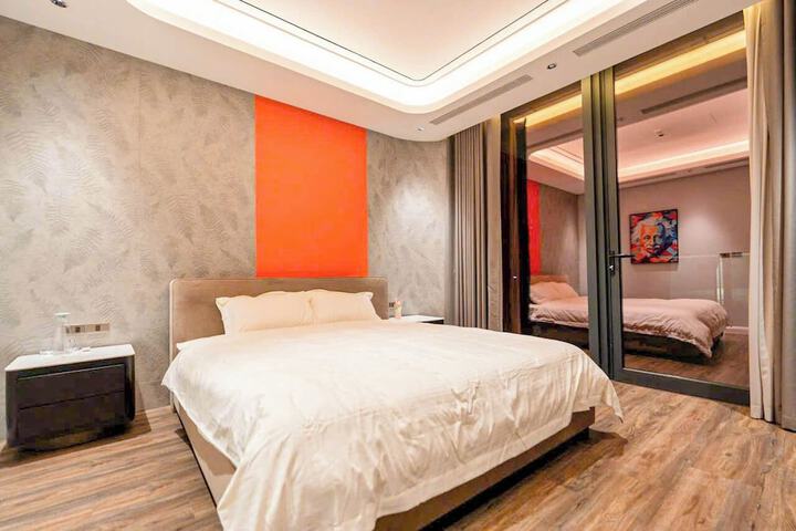 Room 63 of 168