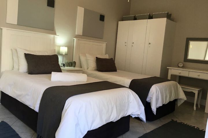 Room 17 of 60