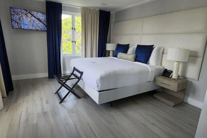 Room 14 of 34