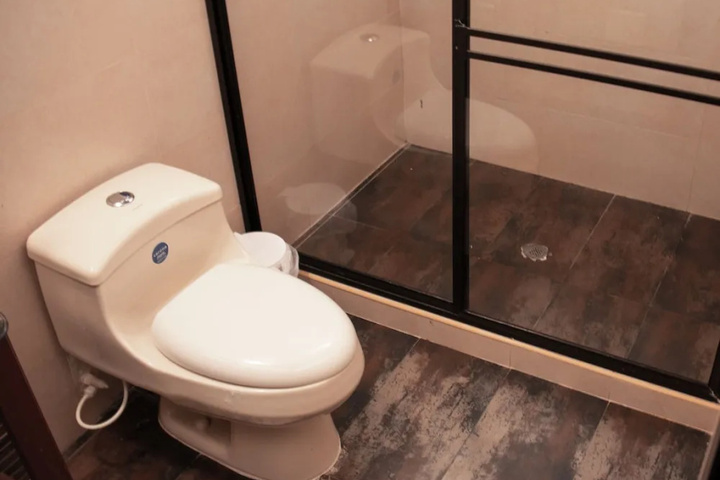 Clean Restrooms