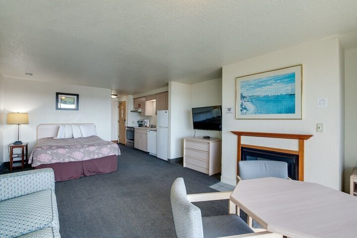 Room 15 of 76