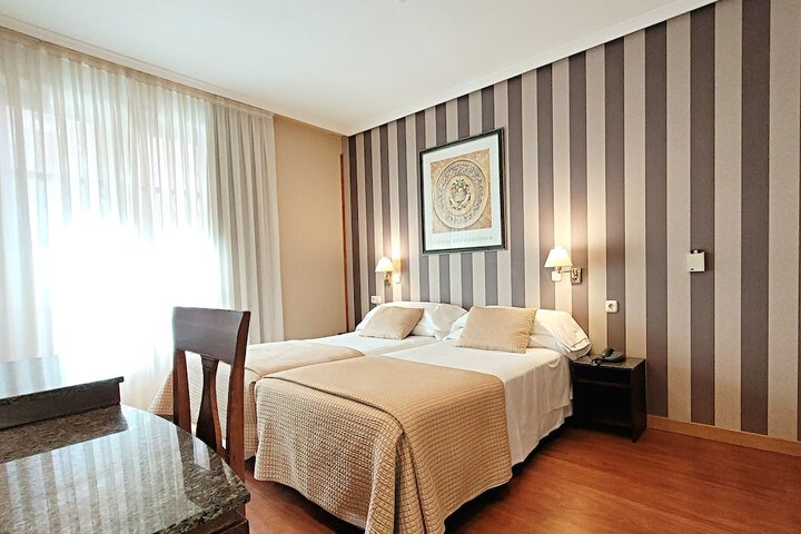 Room 4 of 30