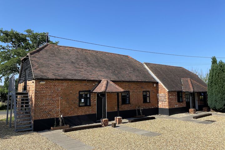 Room 4 of 119