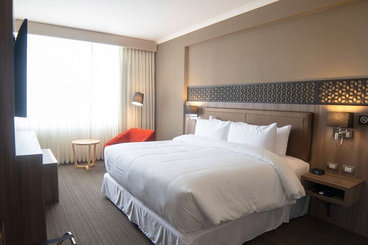 Room 21 of 77