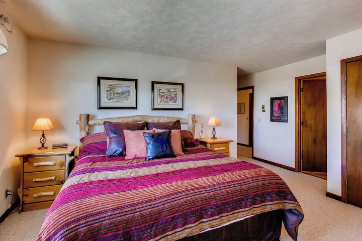 Room 22 of 229