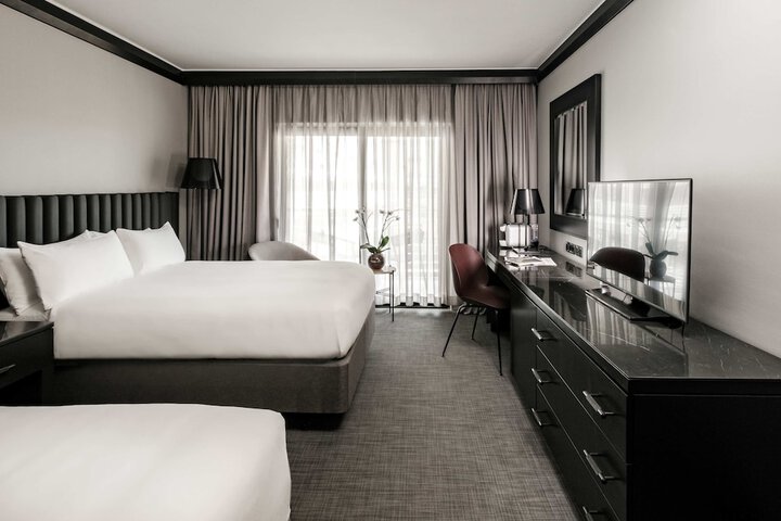 Room 46 of 267