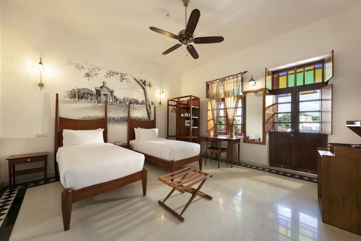 Room 3 of 26