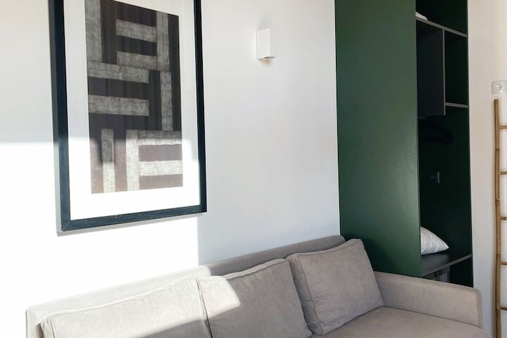 Room 9 of 62