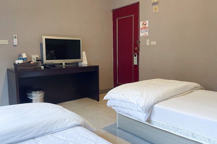 Room 14 of 36