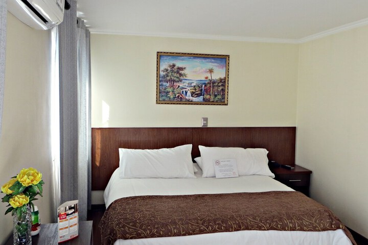 Room 17 of 48