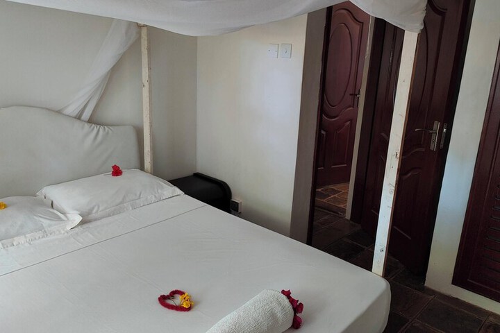 Room 5 of 52