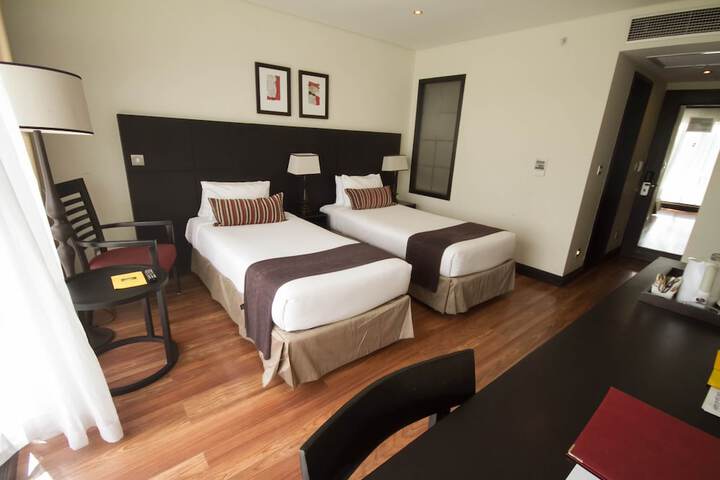 Room 10 of 89