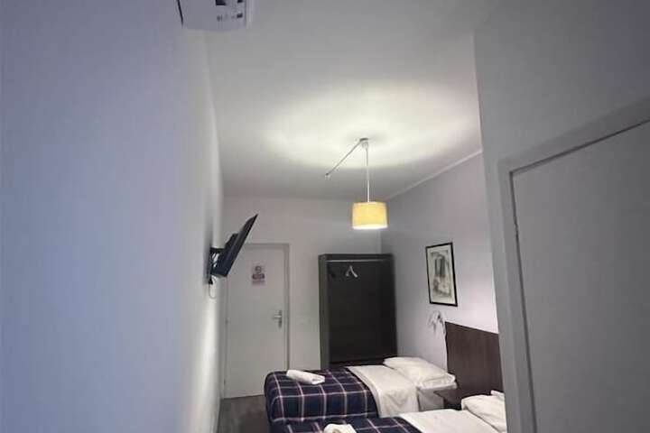 Room 31 of 43