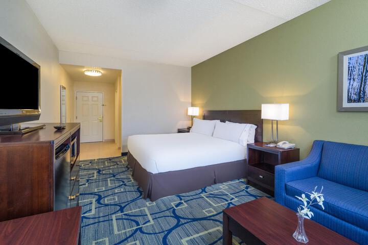 Suite King Size Bed (3 of 4)