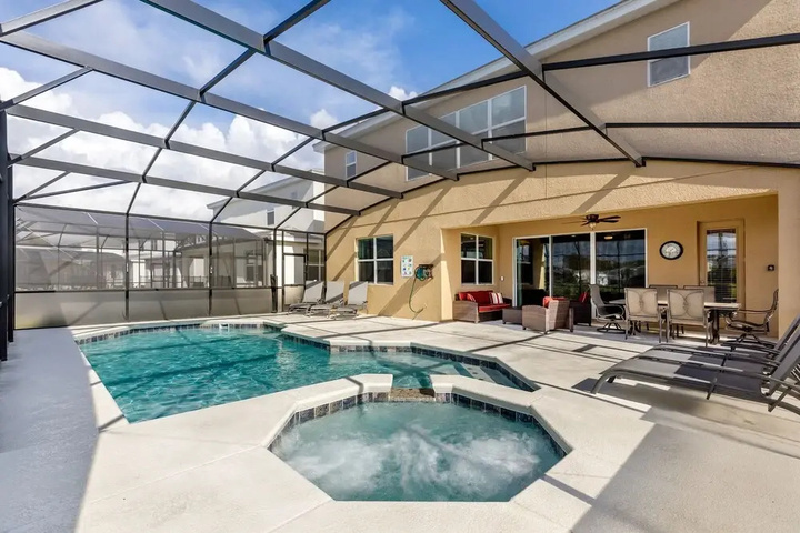 Pool 9 of 17