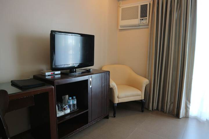 Room 15 of 37