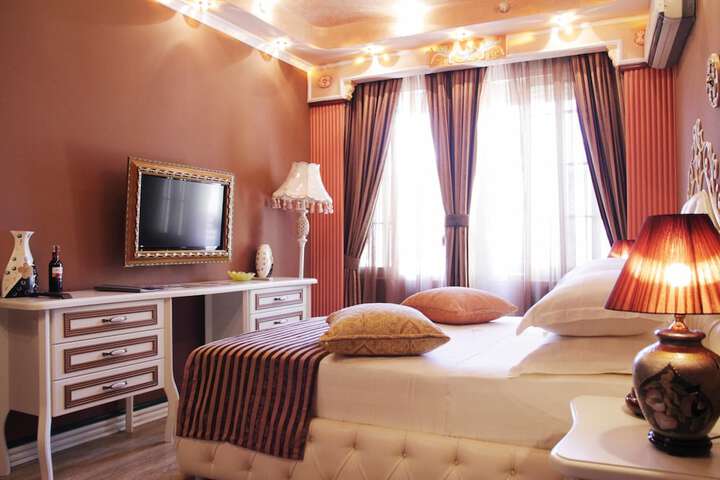 Room 12 of 40