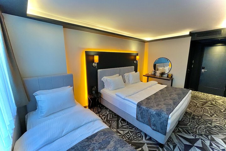 Room 16 of 47
