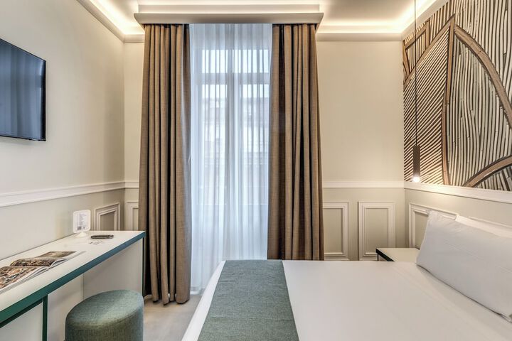 Room 44 of 75