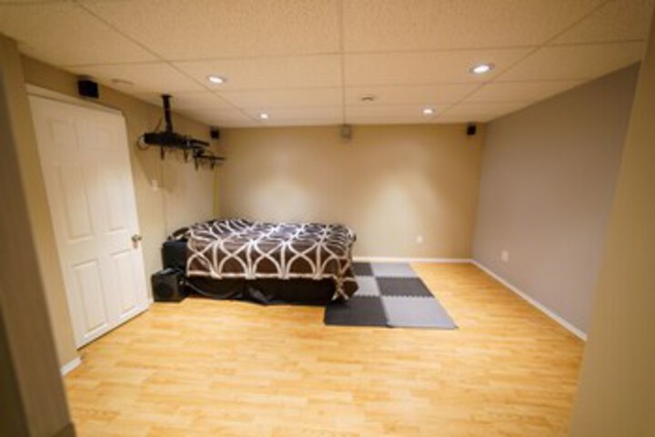 Room 17 of 18