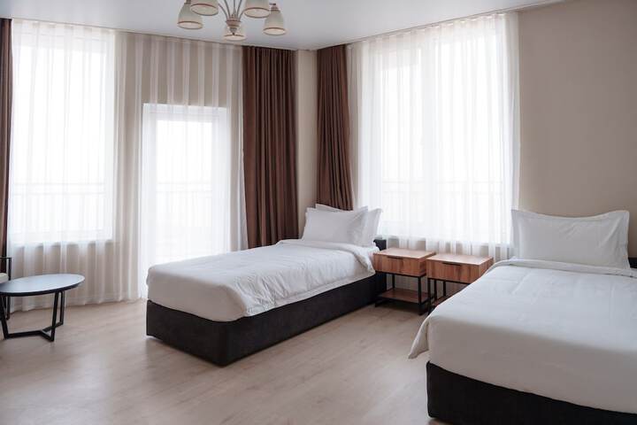 Room 6 of 49
