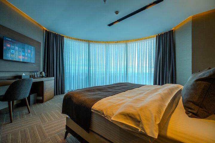 Room 35 of 59