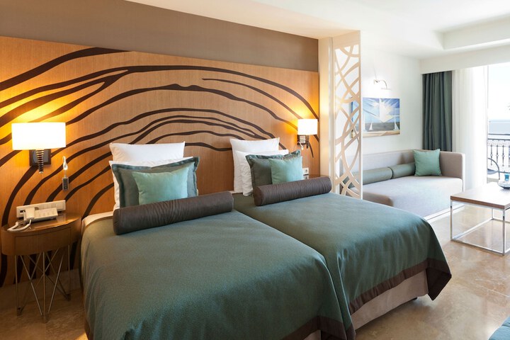 Room 3 of 58