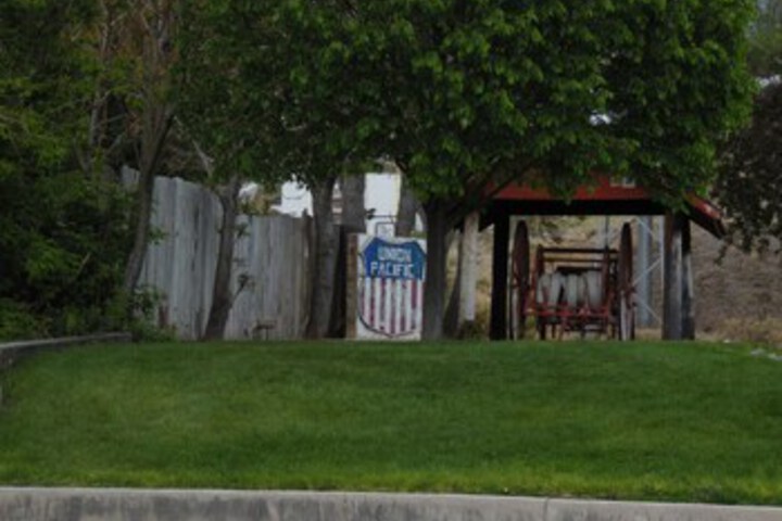 Property Grounds 25 of 28
