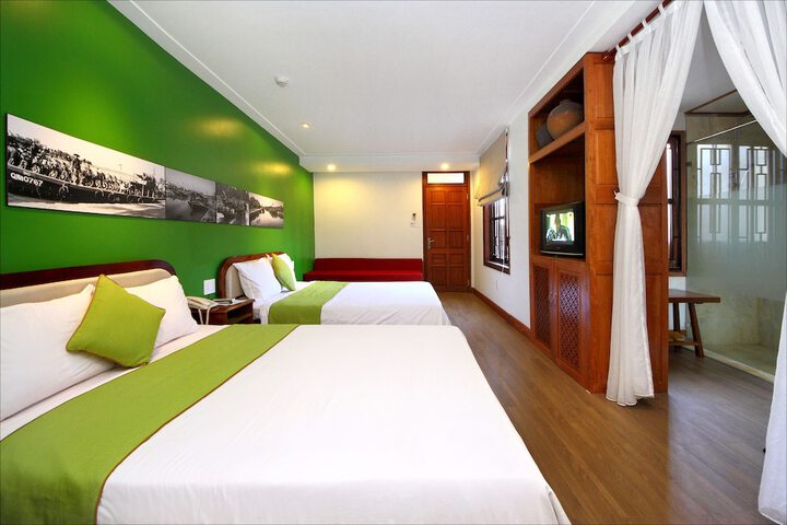 Room 12 of 119