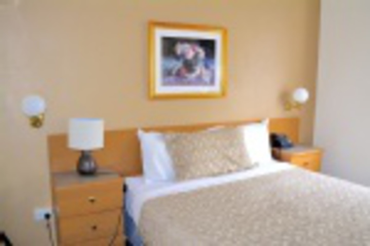 Room 41 of 768