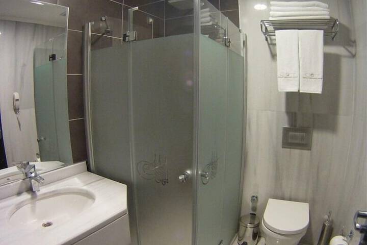 Clean Restrooms
