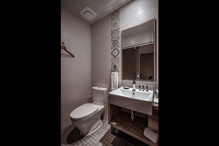 Room 30 of 62