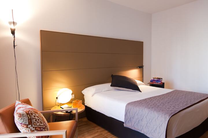 Room 6 of 159
