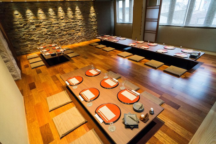 Dining 40 of 72