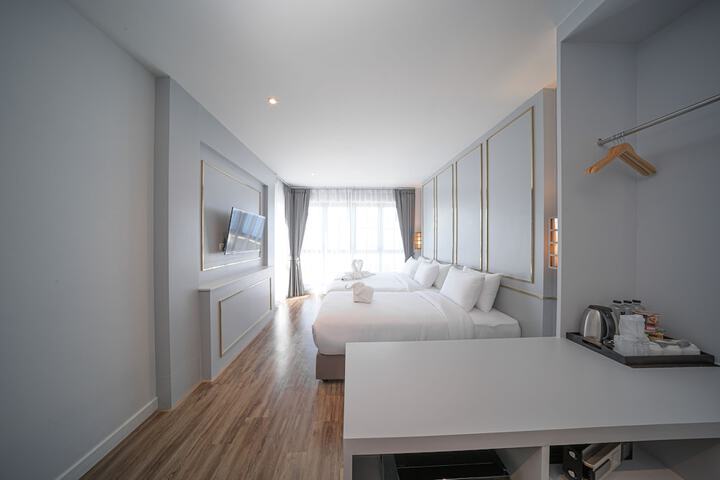 Room 9 of 41