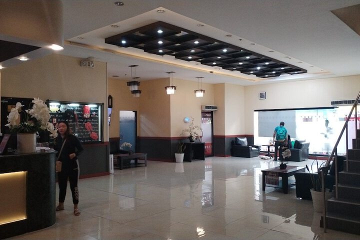Guest Lobby
