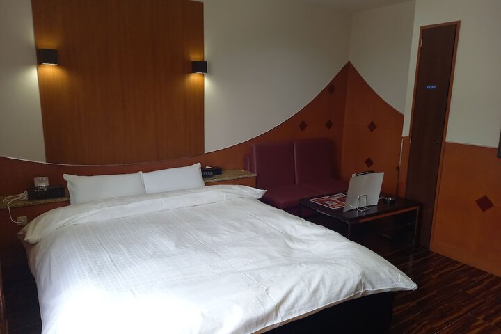 Room 31 of 51