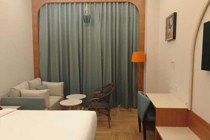 Room 19 of 29