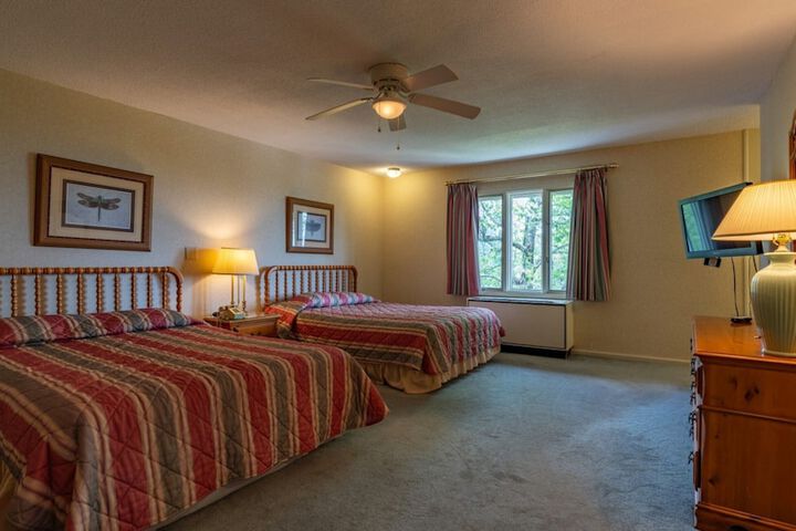 Room 17 of 79