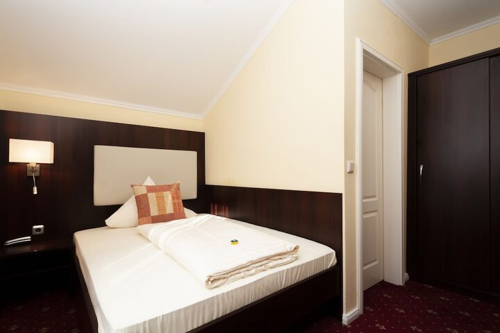 Room 21 of 72