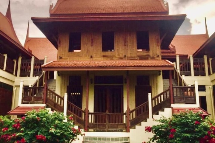 Exterior Photo