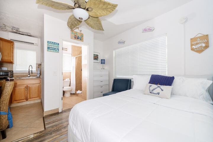 Room 8 of 60